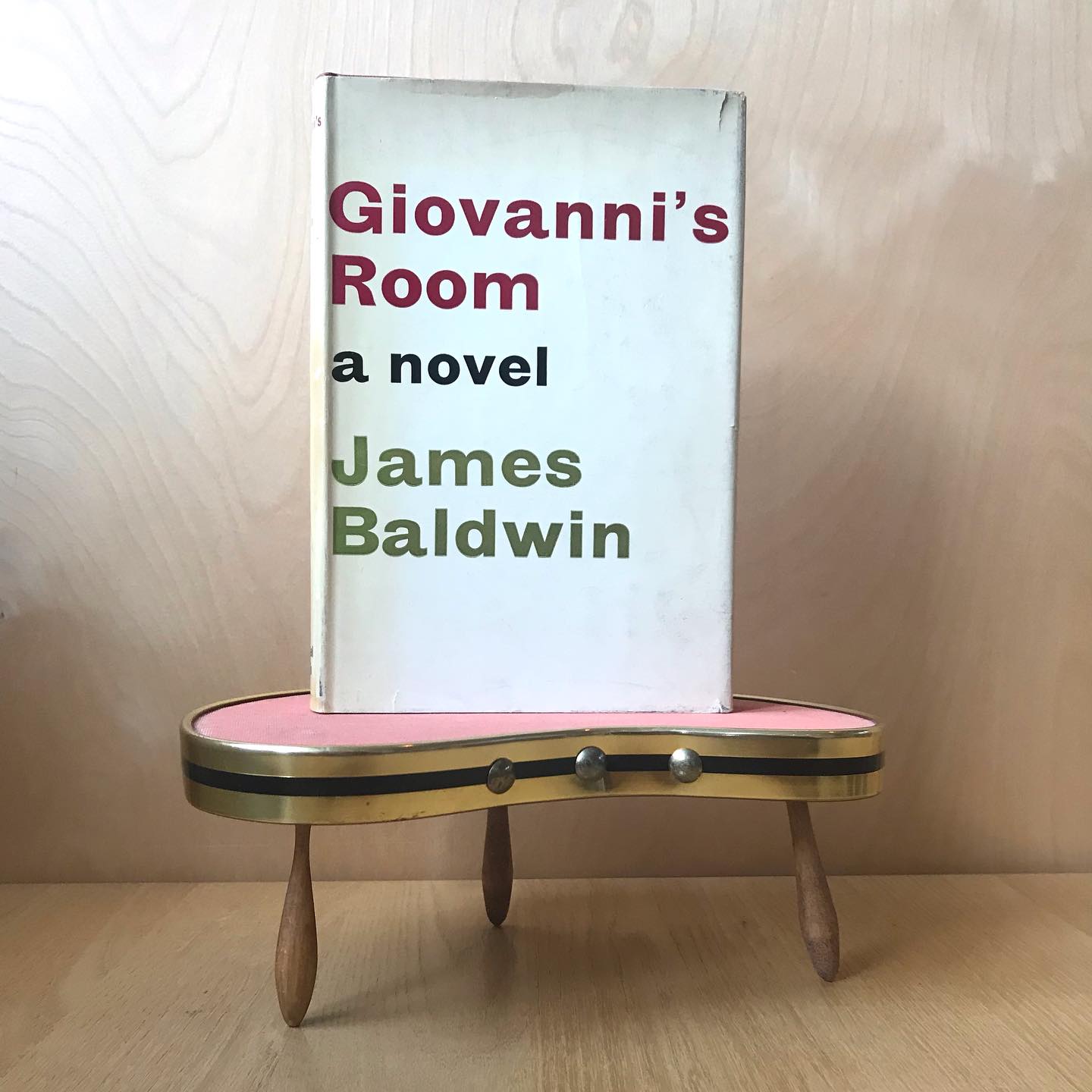 Baldwin, James. Giovanni's Room (1956). London: Michael Joseph, 1964 (fourth impression). Hardcover, 248 pp.