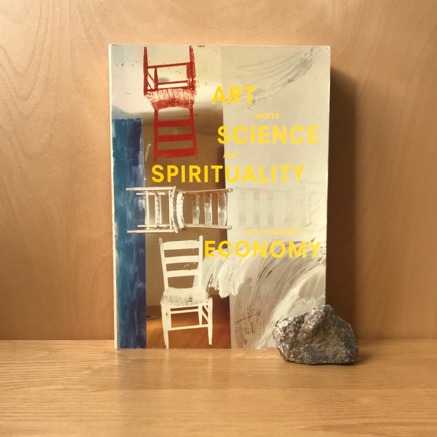 Wijers, Louwrien et al. Art Meets Science and Spirituality in a Changing Economy. SDU Publishers, 1990. 423 pp. Paperback in good condition.